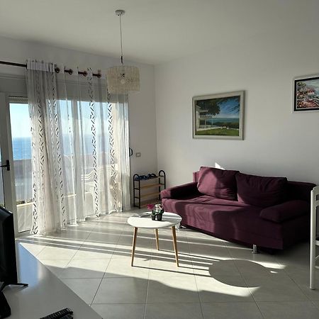 Sea View Apartment فلورا المظهر الخارجي الصورة
