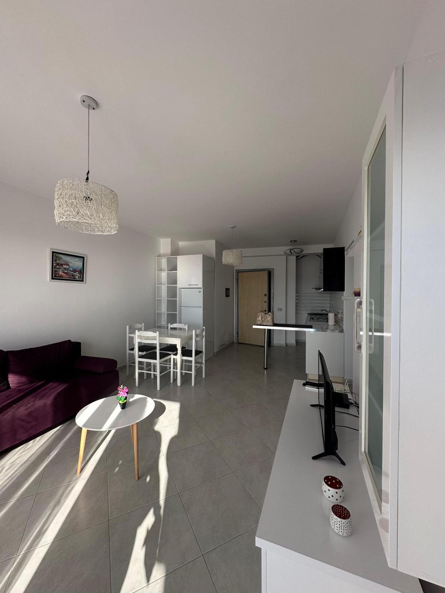 Sea View Apartment فلورا المظهر الخارجي الصورة
