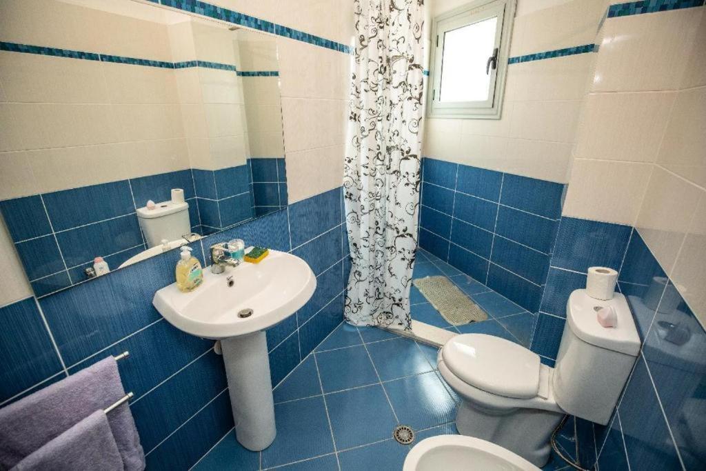 Sea View Apartment فلورا المظهر الخارجي الصورة